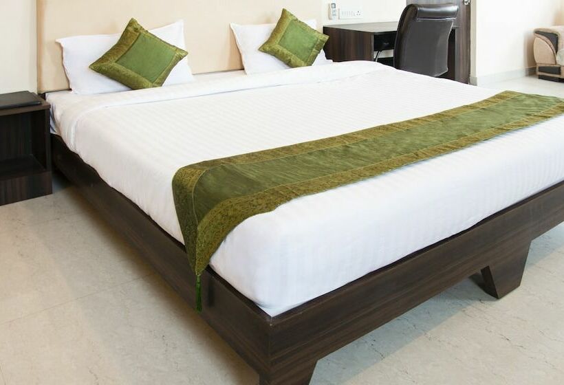 Номер Deluxe, Treebo Atithi Inn