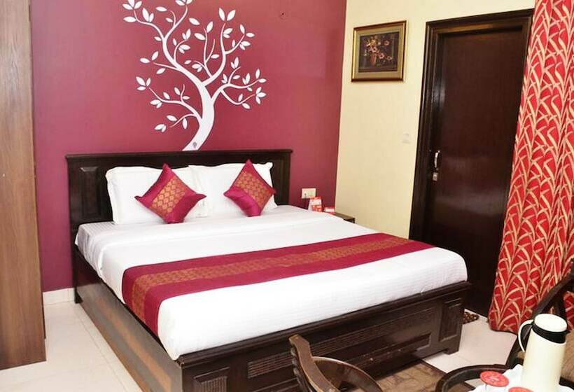 اتاق لوکس, Jinendra Inn