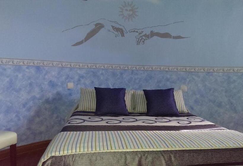 Номен Superior с Гидромассажем, Habitaciones Y Estudios  Hotel Posada De Cantabria   Terraza Panorámica  Gintonic Bar