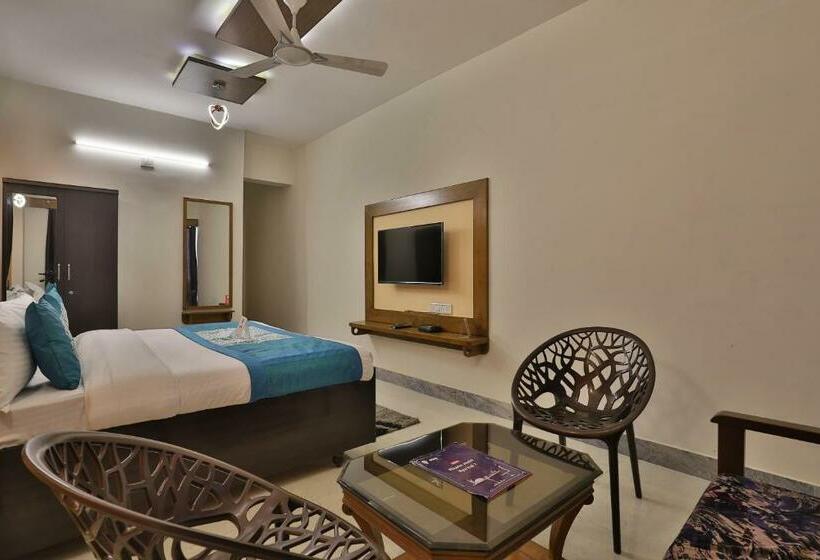Трехместный Номер Классика, Super Hotel O Siddharth Inn