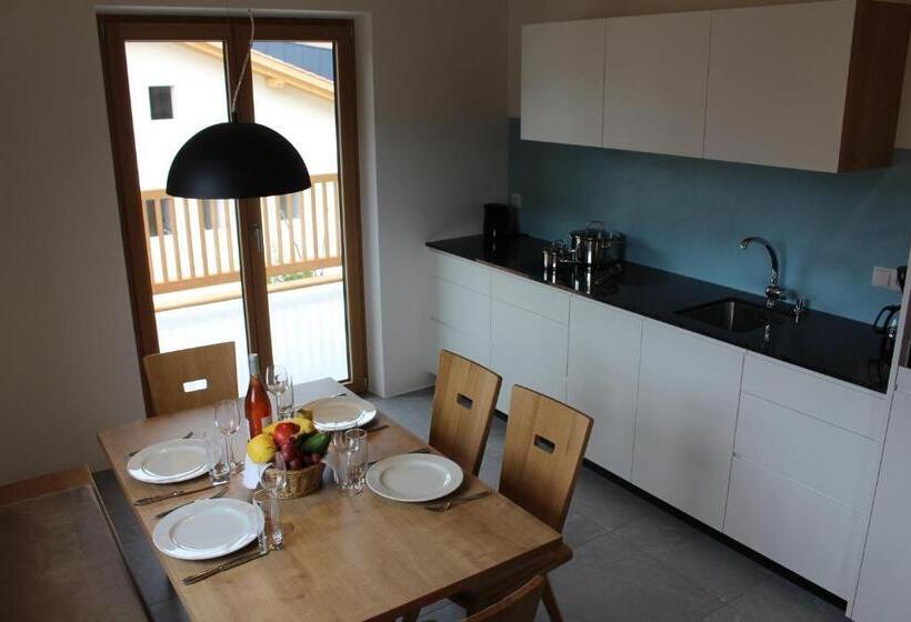 Апартаменты 2 Спальни, Eco Bnb & Apartments Bründlerhof