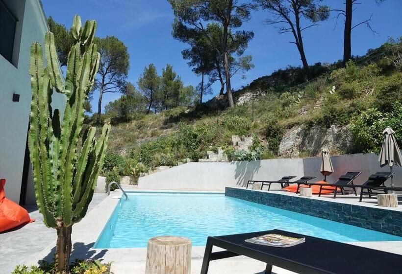 Номер Стандарт с Балконом, Arty Provence, Piscine Chauffée