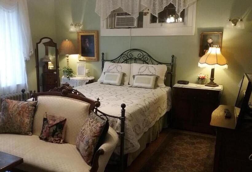 חדר משפחתי, Hanover House Bed And Breakfast