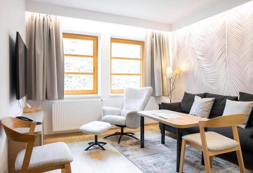 سوئیت سینیور, Amenity Hotel & Resort špindlerův Mlýn