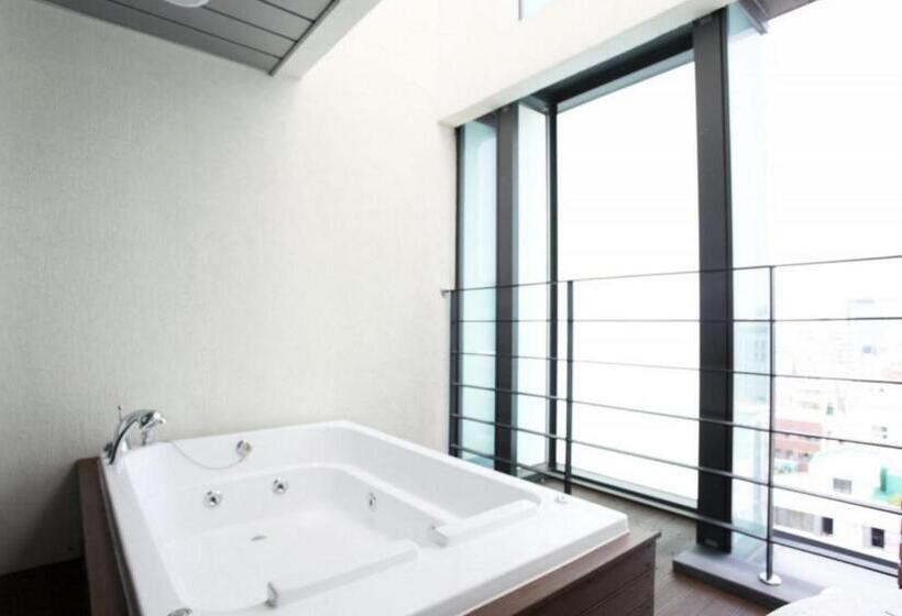 اتاق کلاس بیزنس, Jeju Slim