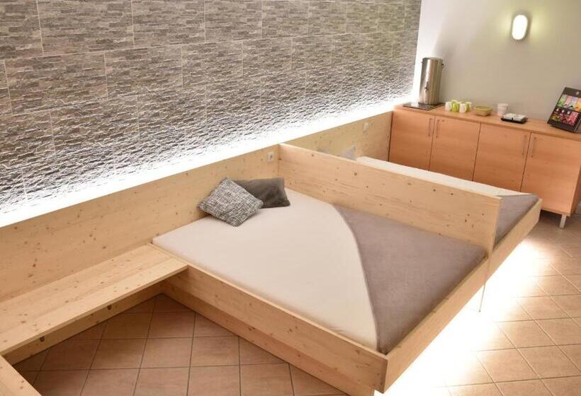 Номер Стандарт с Балконом, Almhotel Bergerhof