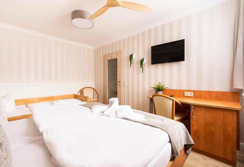 スタンダードトリプルルーム, Cityhotel Bernburg