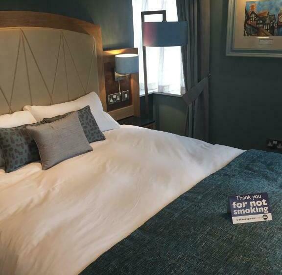 Номер Стандарт, The Bull & Stirrup Hotel Wetherspoon