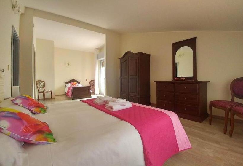 Номер Стандарт с Балконом, Albergo Motta