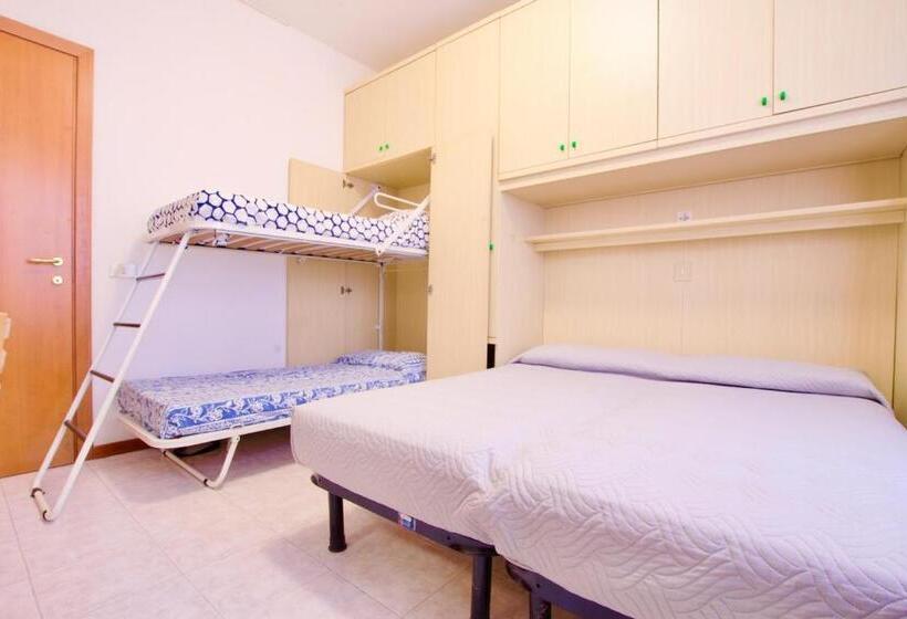 Apartamento 1 Quarto Rés-do-chão, Residence Madrid