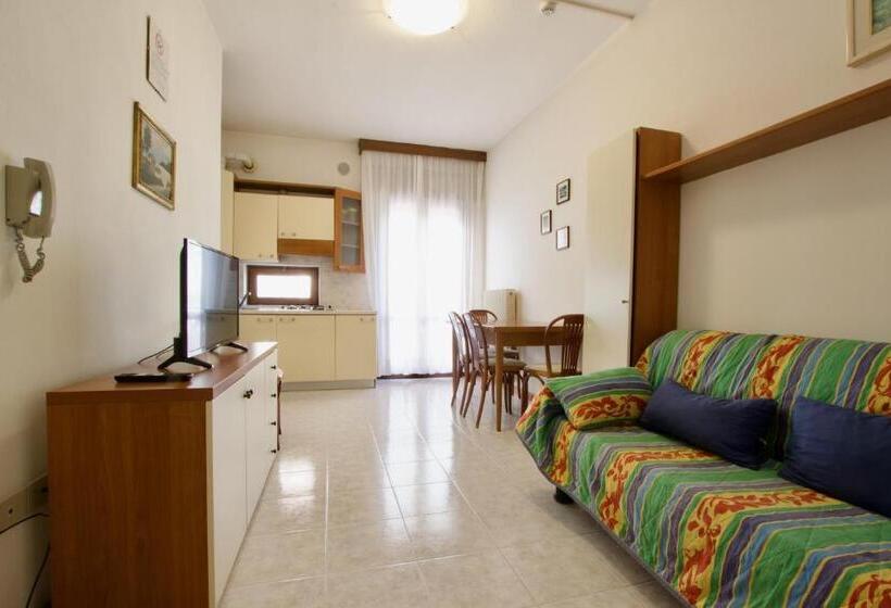 Apartamento 1 Dormitório, Residence Madrid