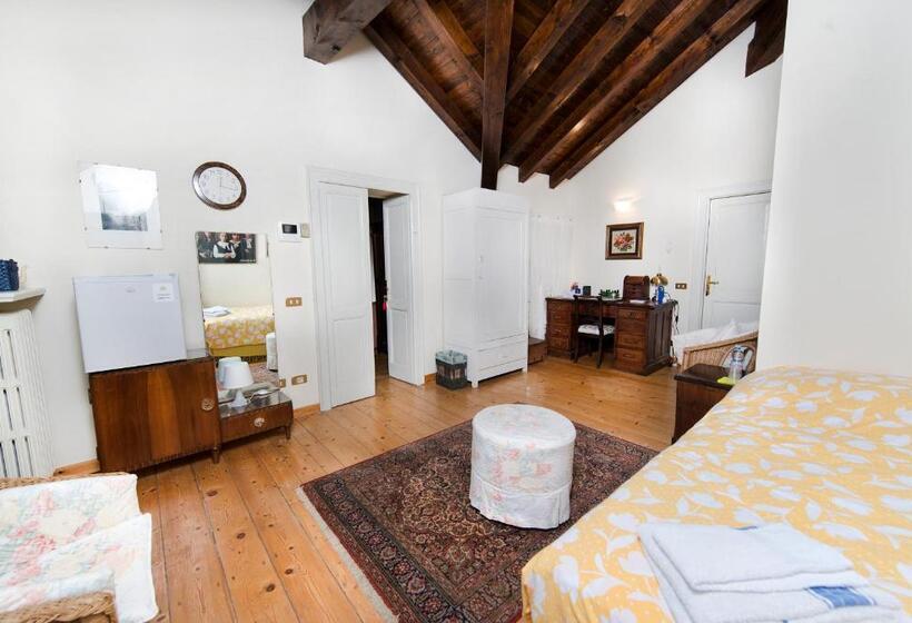 Номер Deluxe, Villa Pinetina B&b