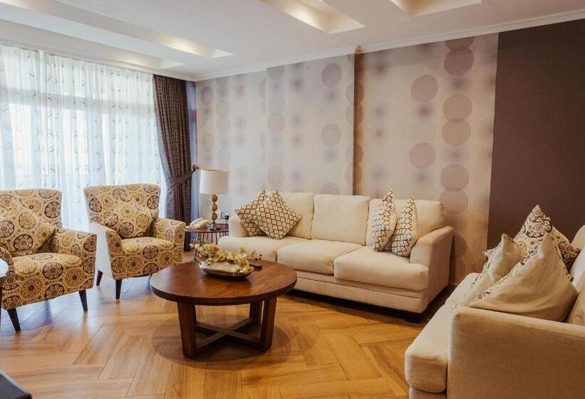سوئیت پرزیدنت, Tanga Beach Resort & Spa