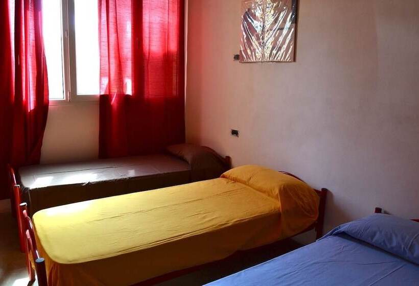 Кровать в Общей Комнате, Ostello Salento