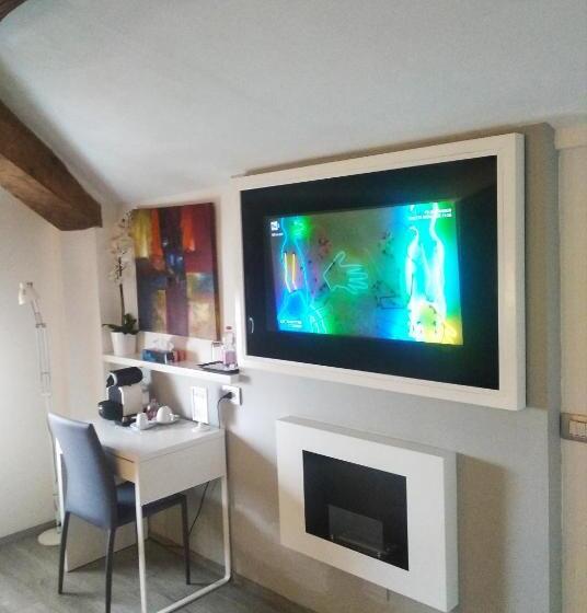 Номер Стандарт Вид на Сад, H5 5h Luxury Room