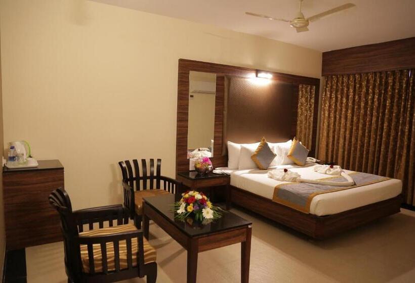 Quarto Deluxe, Rangalaya Royal