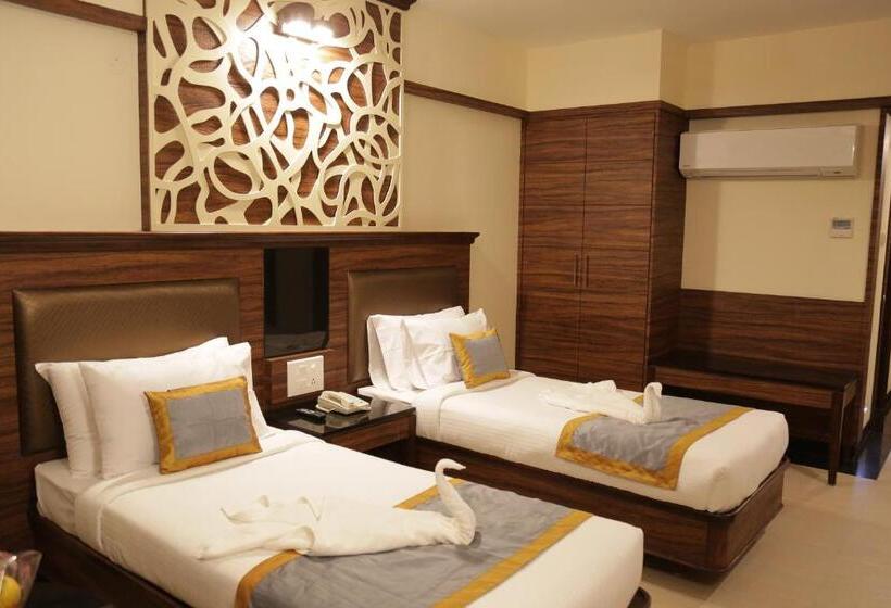 Quarto Estandar, Rangalaya Royal