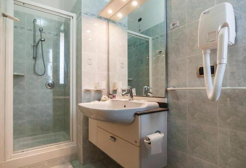 Номер Superior, Tirreno Formia