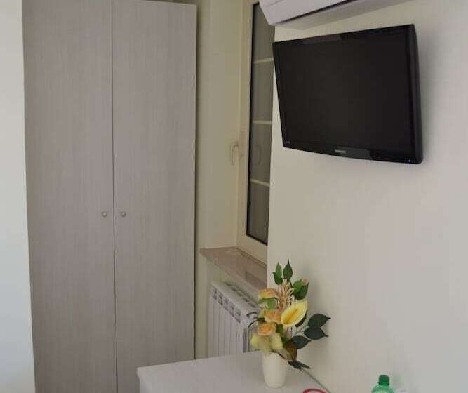 Номер Стандарт, Tirreno Formia