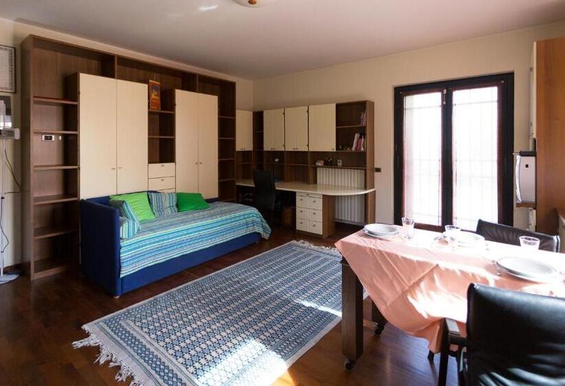 آپارتمان 1 خوابه همکف, Villagramde