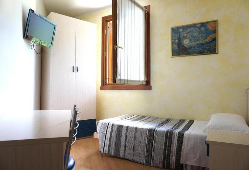 Номер Стандарт Индивидуальный, B&b La Villetta