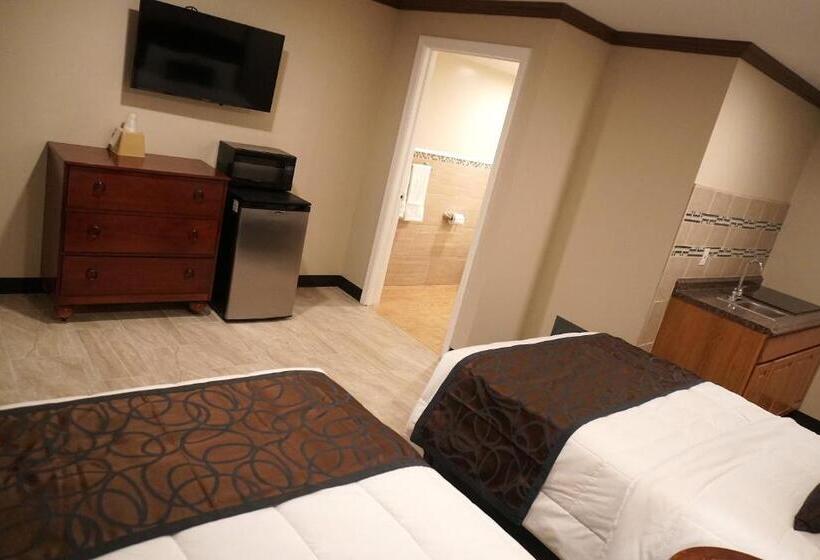 Номер Стандарт Вид на Бассейн, Beachside Resort