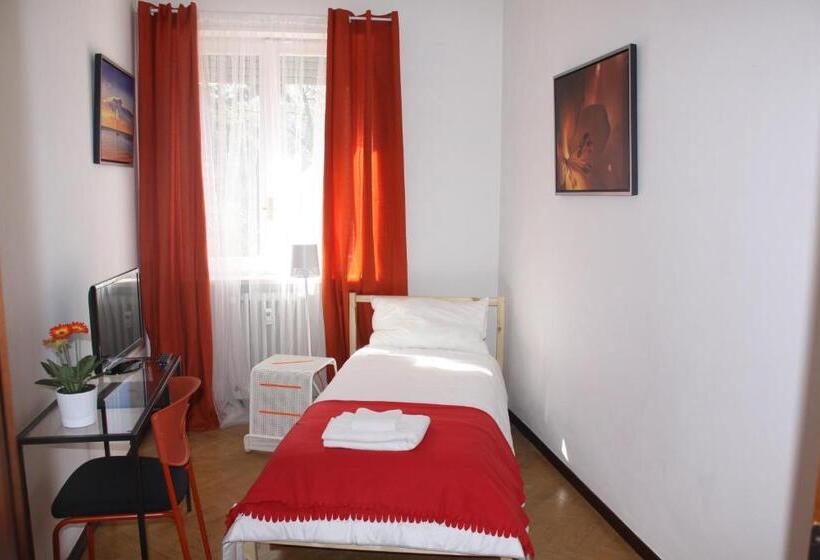 اتاق استاندارد یک نفره, Lotus B&b