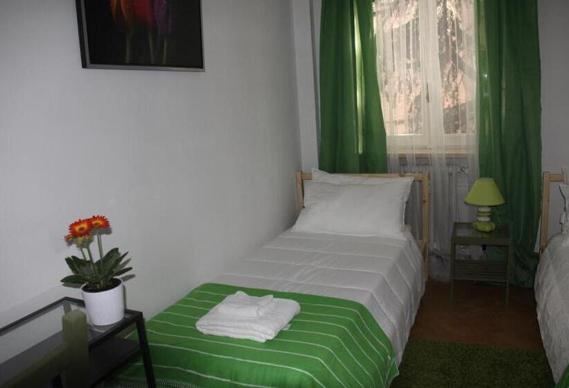 اتاق استاندارد, Lotus B&b