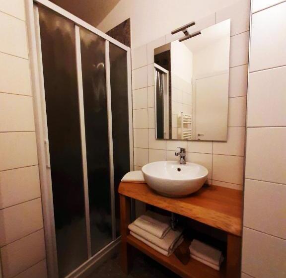 패밀리 룸, B&b Dei Laghi