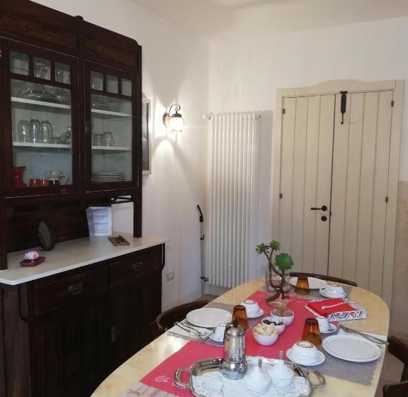 اتاق استاندارد سه نفره, B&b Giovannarolla Green House