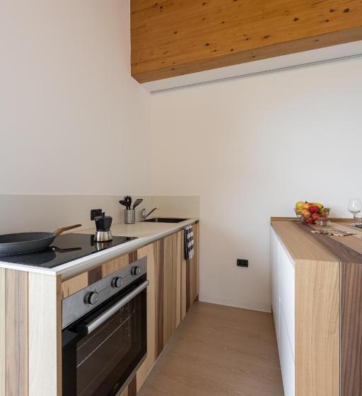 침실 1개 아파트, Agritur Deromedi