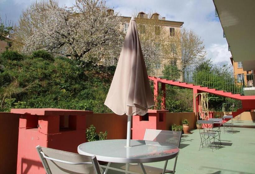 Номер Superior с Балконом, Hôtel Sampiero Corso