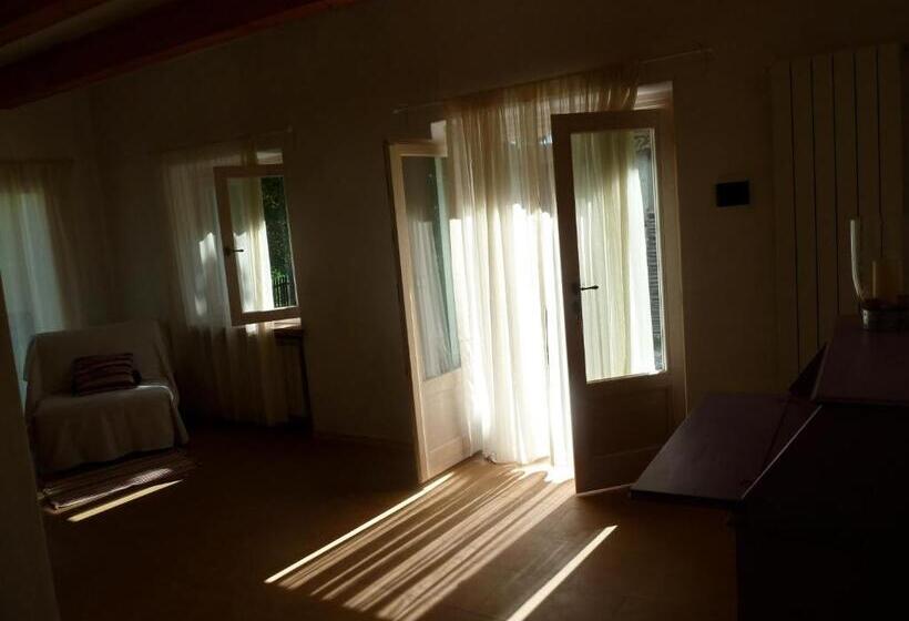 高级园景房, B&b Al Giardino Dei Mandorli