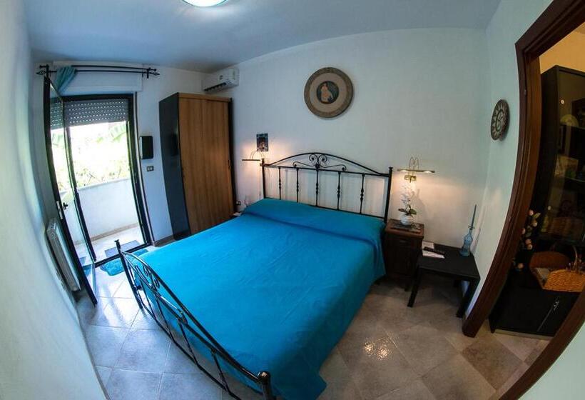اتاق استاندارد, B&b Mare E Sole