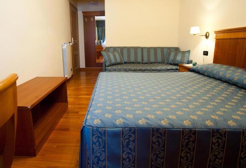 Номер Стандарт, Albergo Lo Scrigno