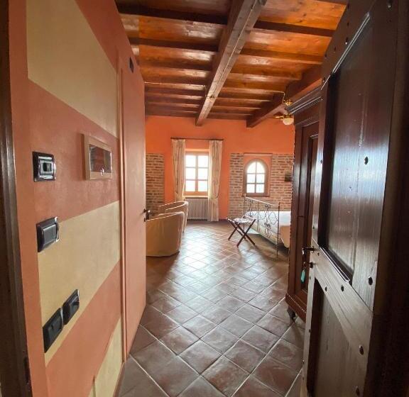 Люкс, Foresteria Ristorante Conti Roero