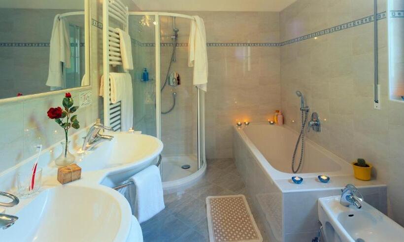Номер Стандарт с Балконом, Naturhotel Gruberhof