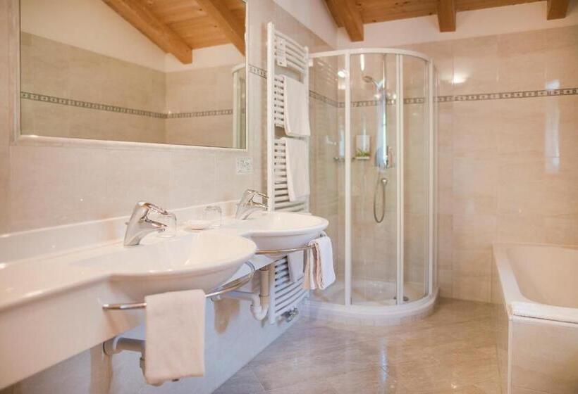 Номер Стандарт с Балконом, Naturhotel Gruberhof