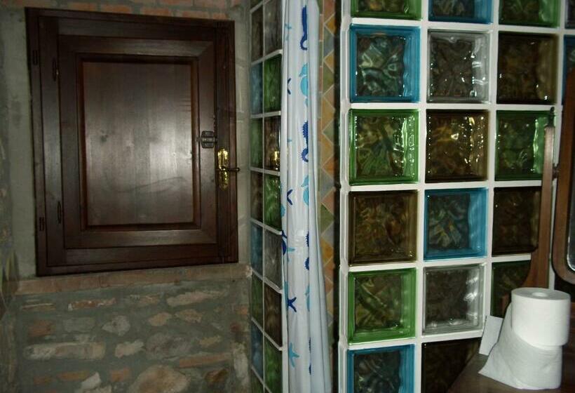 اتاق استاندارد, Camere Vecchia Fonte