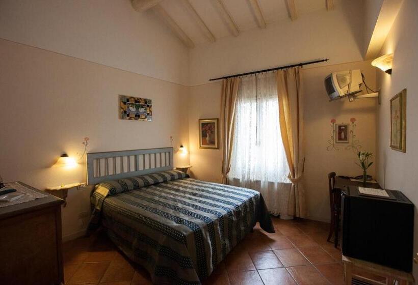 Номер Стандарт, Locanda Degli Artisti