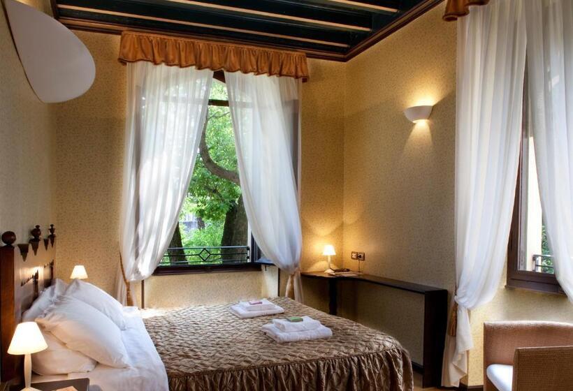Номер Стандарт Вид на Сад, Villa Giulia