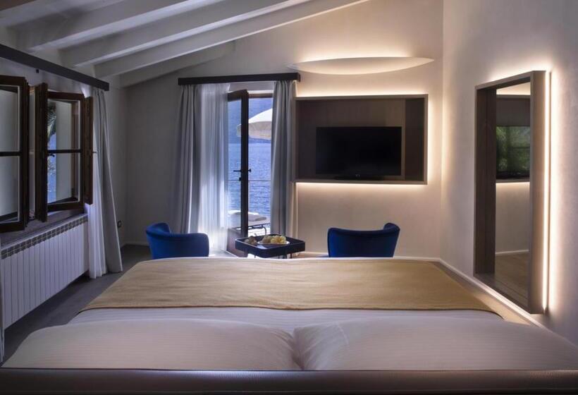 Suite with lake view, Villa Giulia