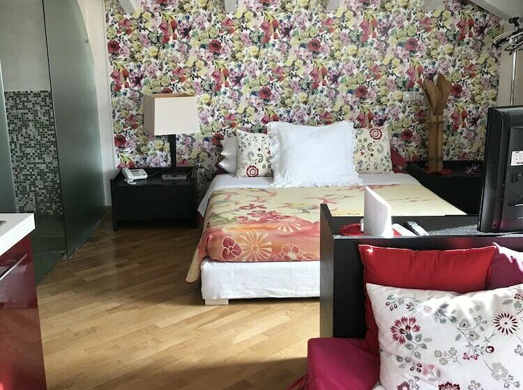 带1个卧室的带阳台的公寓, B&b Jsuite