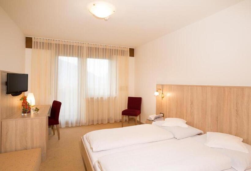 Quarto Estandar com Sacada, Garni Appartement Gartenheim