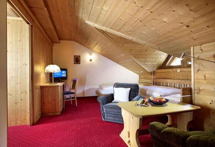 Family Suite, Traube