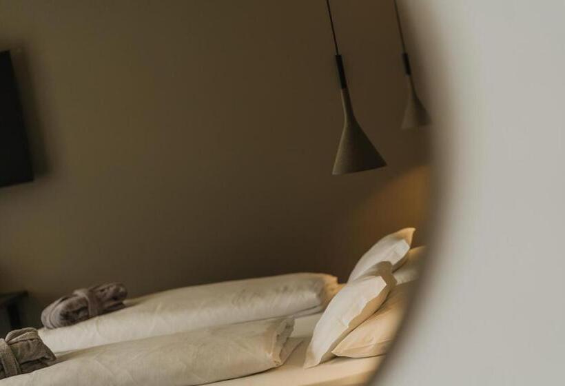 Люкс Вид на Сад, Klein Fein Hotel Anderlahn