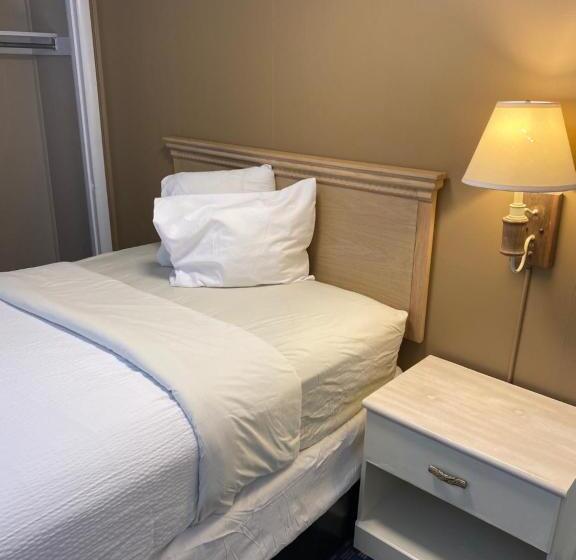침실 2개 아파트, The Admiral Hotel/motel