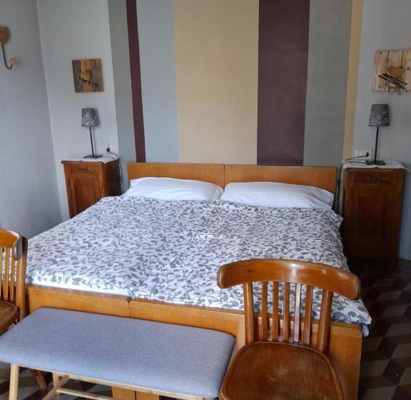 Номер Стандарт Вид на Озеро, Albergo Milano 1920