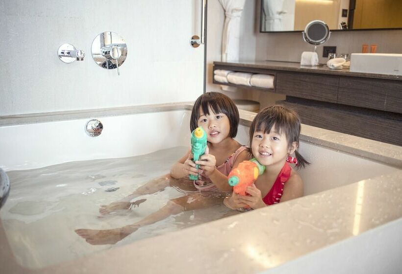 اتاق استاندارد با تخت دوبل, Crowne Plaza Tainan, An Ihg