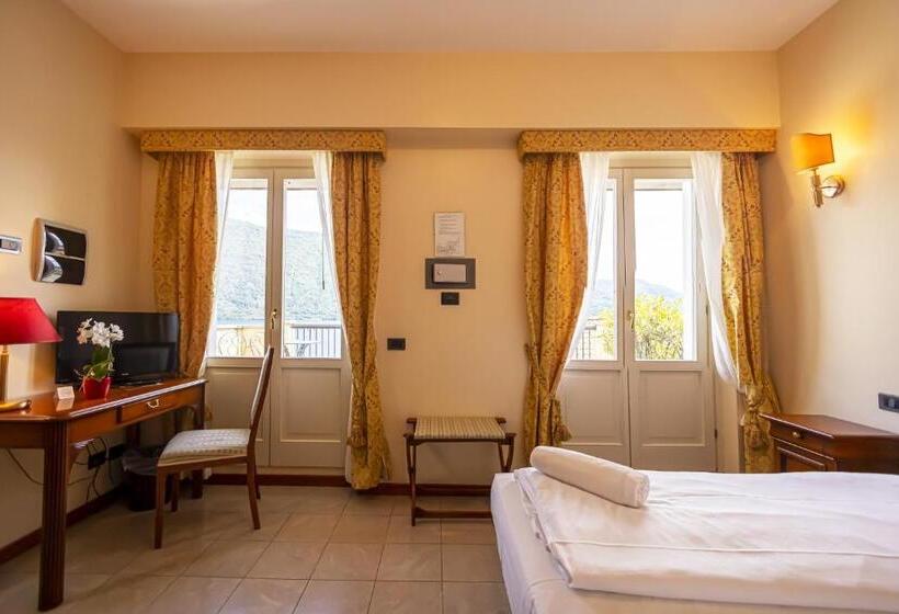 اتاق لوکس با چشم‌انداز دریاچه, Il Portico By Lvg Hotel Collection